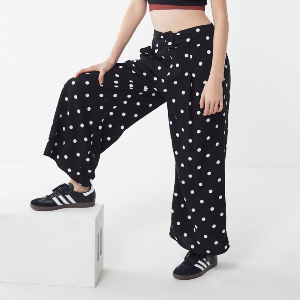 Urban Outfitters Coco Polka Dot Culotte Wide Pants - Picture 2 of 8